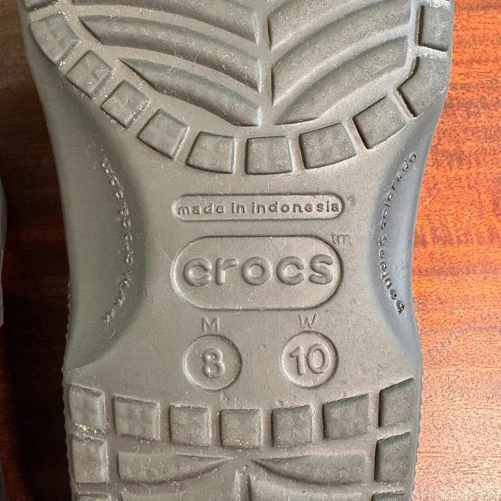 Crocs Classic Clogs Dark Brown Espresso Slip On Comfort Shoes Mens 8 Womens 10
